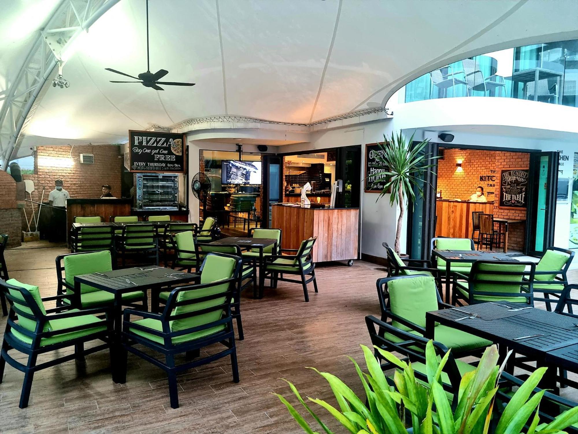 Lets Phuket Twin Sands Resort & Spa Patong Eksteriør bilde